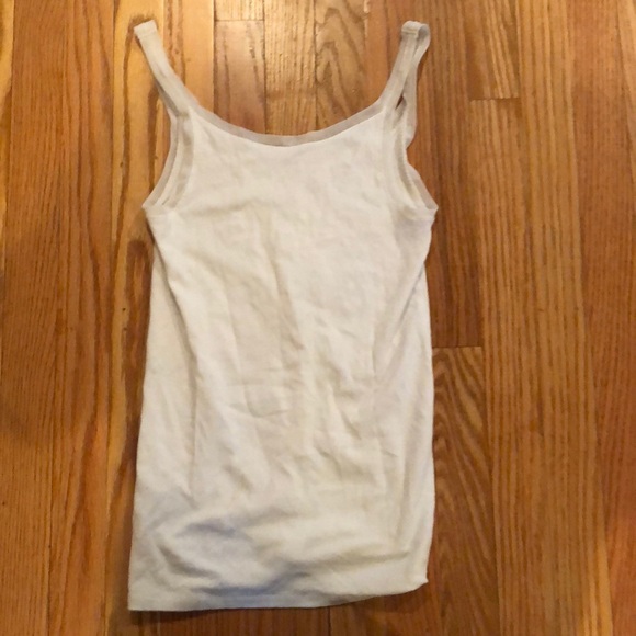 White tank top - Picture 2 of 3